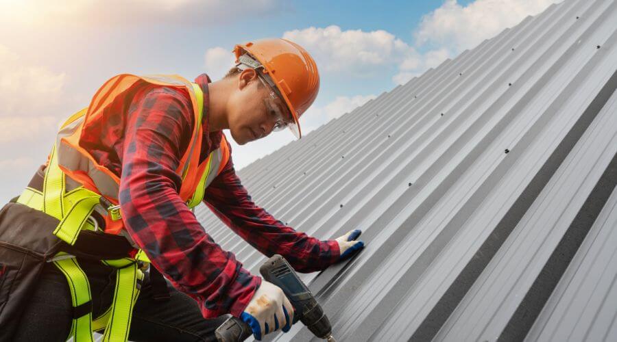 Professional Flat Roofing Installation in Albin, WY